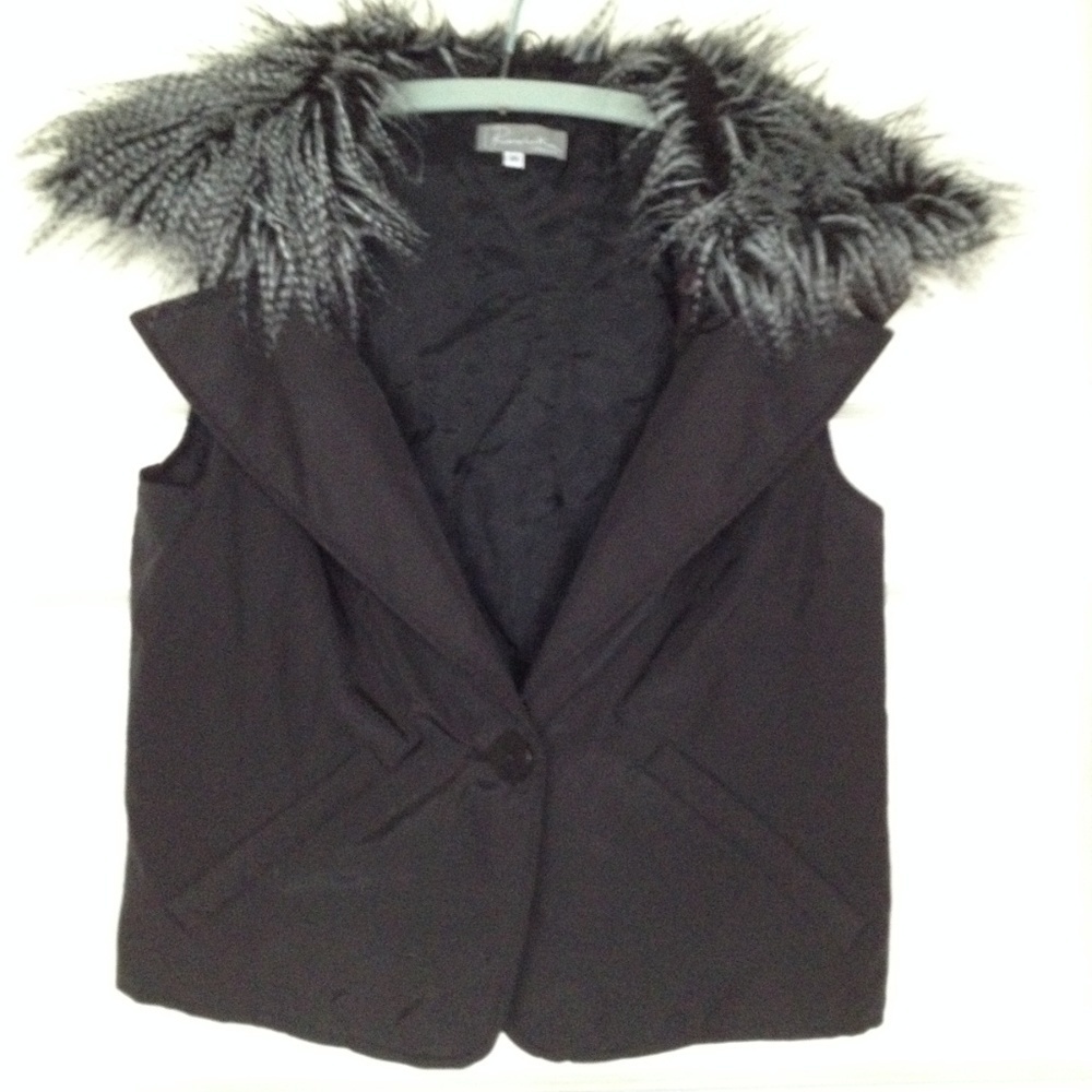 Rodika Zanian Faux Fur Collar Crop Puffer Vest